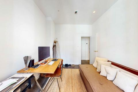 2 bedroom apartment to rent, Lurline Gardens, London, SW11