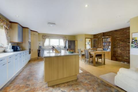 6 bedroom bungalow for sale, Swanbourne, Milton Keynes MK17