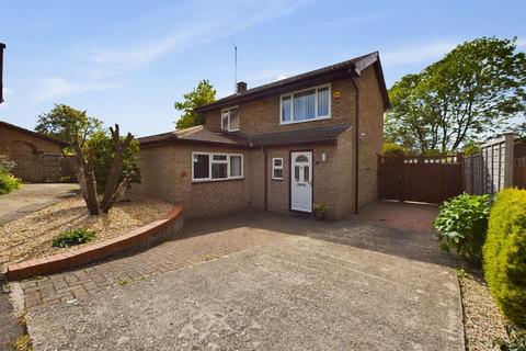 3 bedroom detached house for sale, Meadow View, Potterspury, NN12