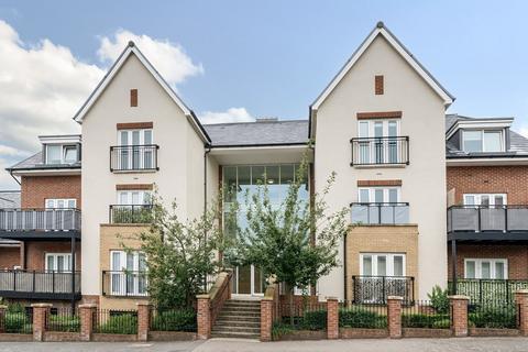 2 bedroom apartment for sale, The Vale, Bushey, WD23