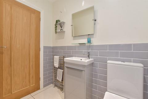 25 Dacre Crescent, Aveley, South Ockendon, RM15 4TT