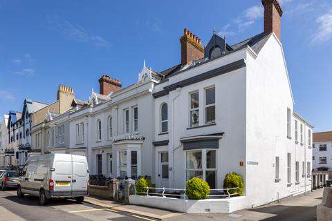 4 bedroom end of terrace house for sale, Beach Road, St. Saviour, Jersey