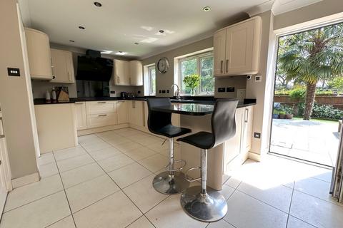 4 Bentley Copse, Camberley, GU15 1DY