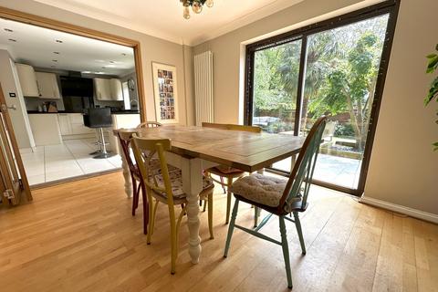 4 Bentley Copse, Camberley, GU15 1DY