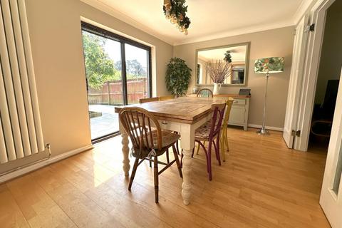 4 Bentley Copse, Camberley, GU15 1DY