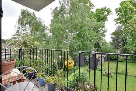 2 bedroom apartment for sale, Oakcroft Road, Lewisham, London, SE13