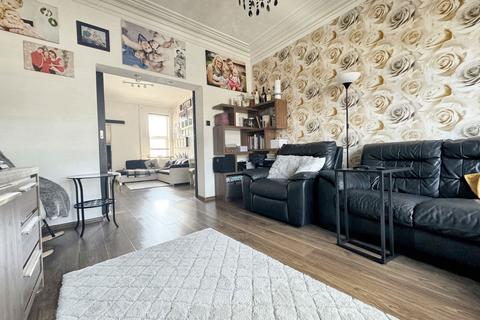 4 bedroom maisonette for sale, Woodbine Street, Bensham, Gateshead, Tyne & Wear, NE8 1ST