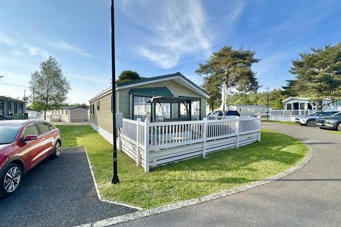 2 bedroom holiday lodge for sale, St. Leonards BH24