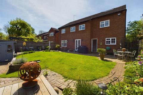 4 bedroom detached house for sale, Watermill Way, Weston Turville