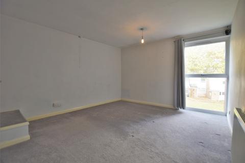 2 bedroom flat to rent, Ribble Walk, Oakham, LE15
