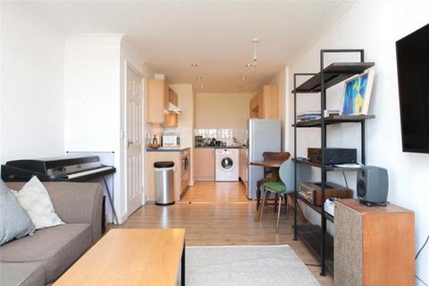 1 bedroom apartment to rent, Maltings Close, London, E3