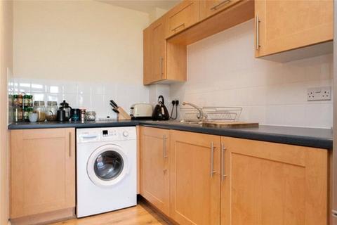 1 bedroom apartment to rent, Maltings Close, London, E3