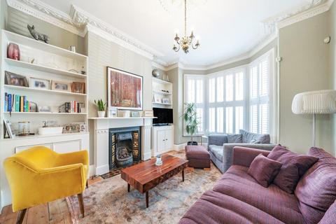 7 Ashmere Grove, London, SW2 5UH