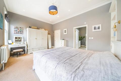 7 Ashmere Grove, London, SW2 5UH