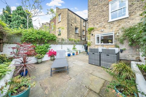 7 Ashmere Grove, London, SW2 5UH