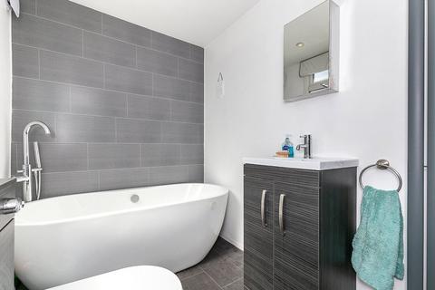 7 Camlan Road, Bromley, BR1 5LT