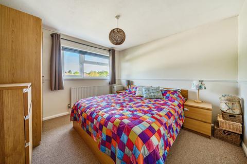 68 Queensway, Cranleigh, GU6 7JH