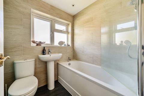 68 Queensway, Cranleigh, GU6 7JH