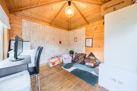 87 Brunel Road, Maidenhead, SL6 2RT