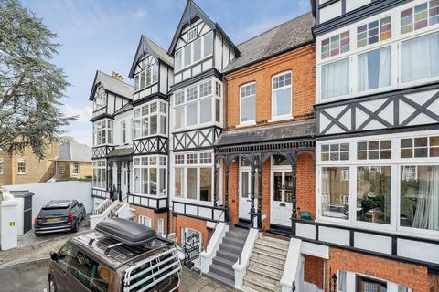 4 bedroom terraced house for sale, Warrington Road, Richmond, TW10