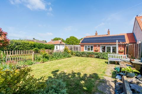 3 bedroom semi-detached house for sale, Neatherd Moor, Dereham