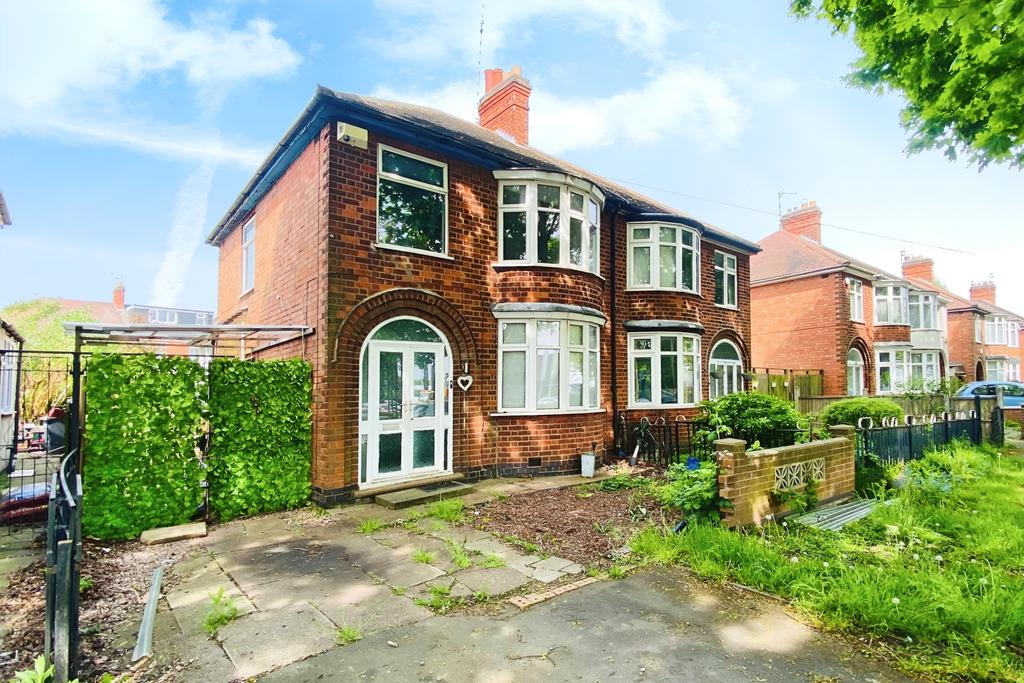Abbey Lane, Leicester, LE4 3 bed semidetached house for sale £265,000
