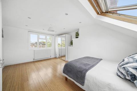 undefined, Cleveley Crescent, London W5