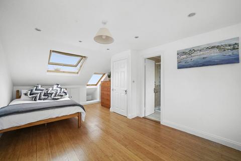 undefined, Cleveley Crescent, London W5