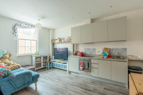 1 bedroom flat for sale, Century Place, Bristol BS2