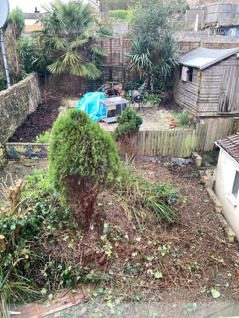 130 Chesterfield garden shot