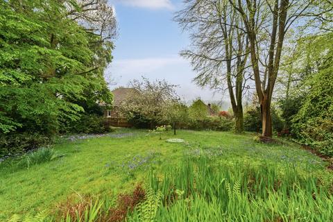 5 Dell Close, Haslemere, GU27 1ES