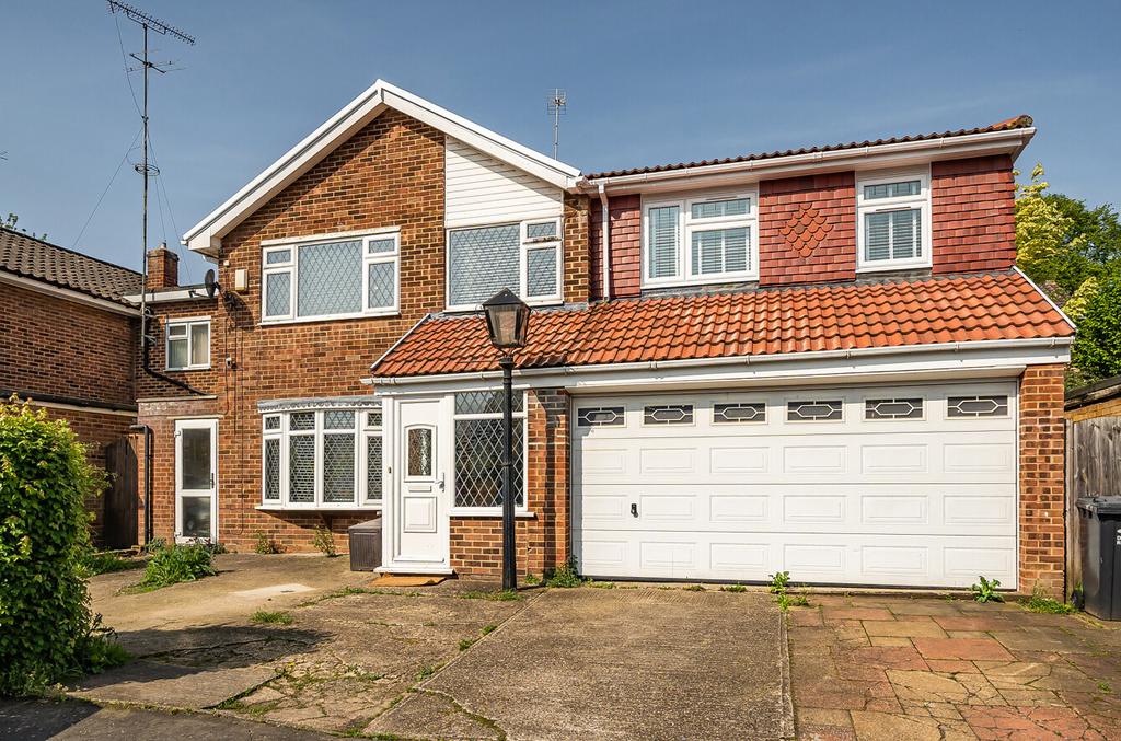 Cedar Drive, Sutton At Hone... 4 bed detached house for sale £550,000
