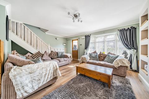 89 Cedar Drive, Sutton At Hone, Dartford, DA4 9EW