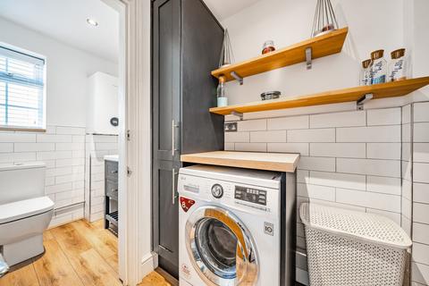 89 Cedar Drive, Sutton At Hone, Dartford, DA4 9EW