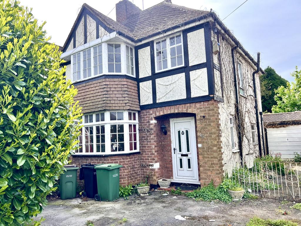 Uplands Road, Oadby, LE2 3 bed semidetached house for sale £230,000