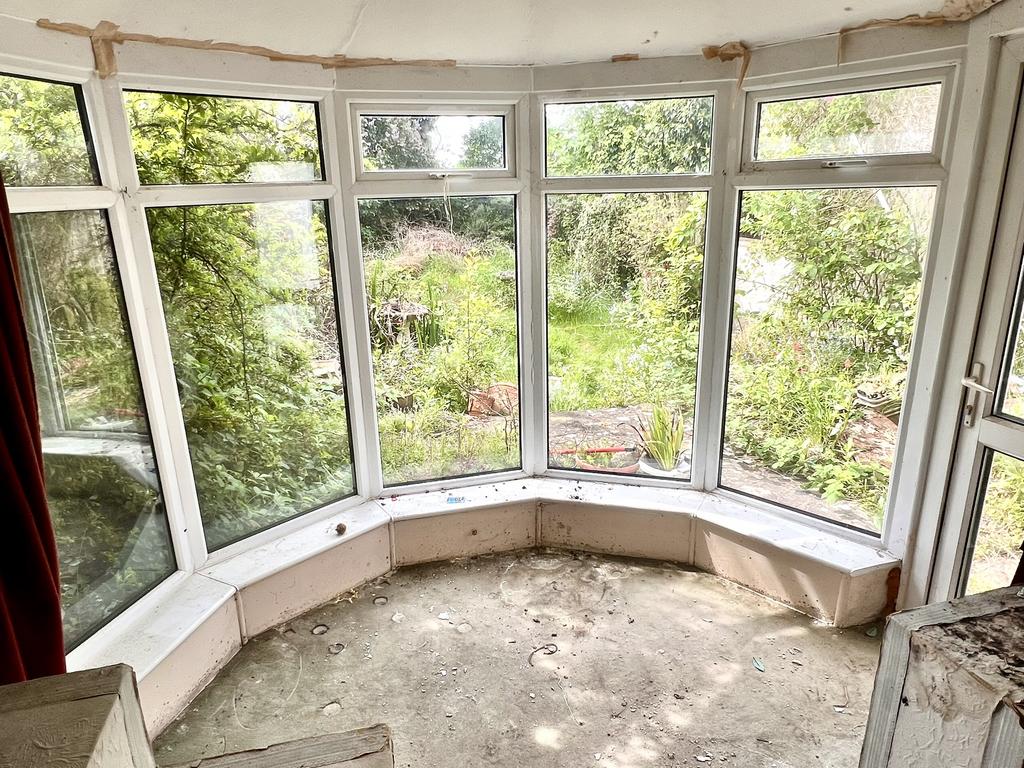 Uplands Road, Oadby, LE2 3 bed semidetached house for sale £230,000