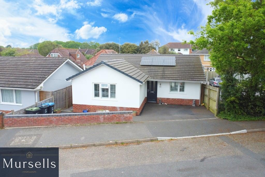 Carters Avenue, Poole BH15 2 bed bungalow for sale £343,000