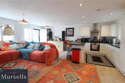 6 Carters Avenue, Poole, BH15 4JU
