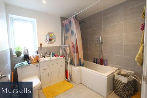 6 Carters Avenue, Poole, BH15 4JU