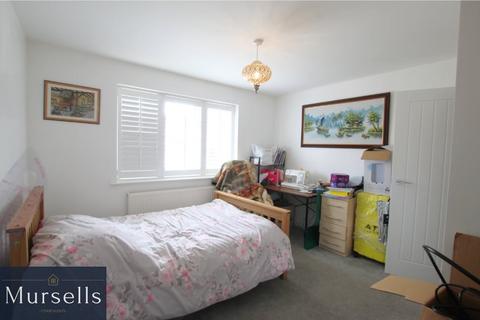 6 Carters Avenue, Poole, BH15 4JU