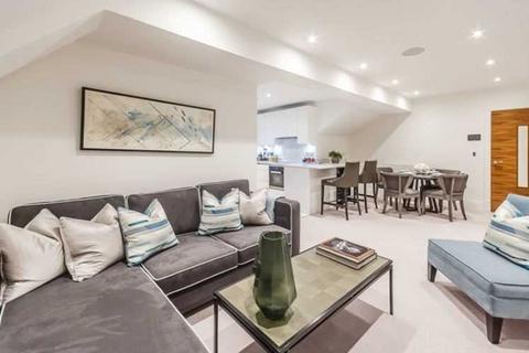 2 bedroom penthouse to rent, London W6