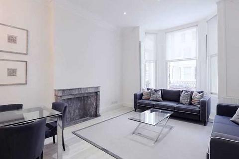 3 bedroom apartment to rent, London W8