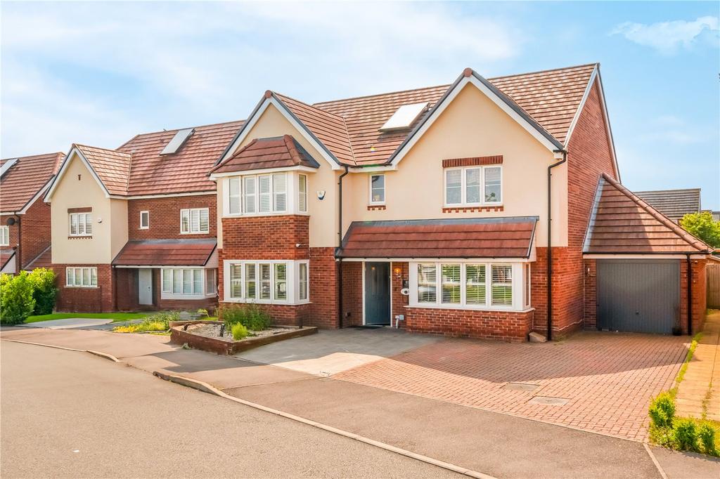 Leavesden, Watford WD25 5 bed detached house for sale £1,110,000