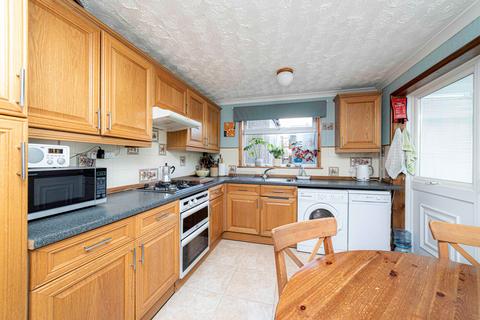 3 bedroom end of terrace house for sale, Rentain Road, Chartham, CT4