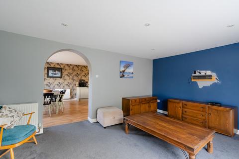 4 Four Ways Drive, Chulmleigh, EX18 7AZ