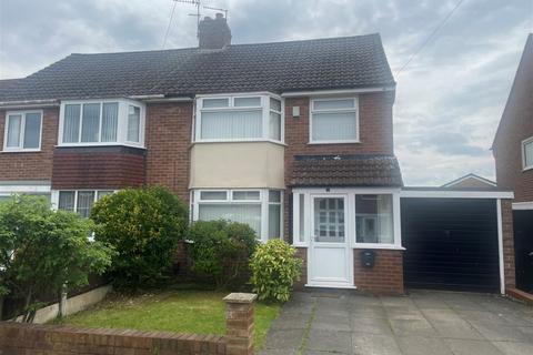 3 bedroom semi-detached house to rent, Crawford Avenue, Maghull, L31 8BB
