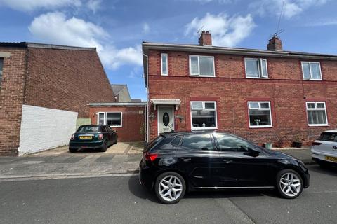 4 bedroom semi-detached house for sale, Queen Street, north shields, North Shields, Tyne and Wear, NE30 1BW