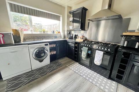 4 bedroom semi-detached house for sale, Queen Street, north shields, North Shields, Tyne and Wear, NE30 1BW