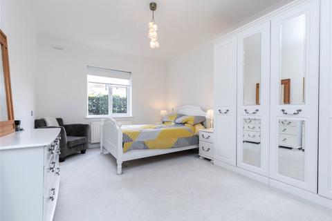 2 bedroom apartment for sale, Emerald Court, Woodside Park Road, London, N12