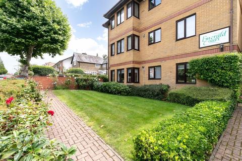 2 bedroom apartment for sale, Emerald Court, Woodside Park Road, London, N12